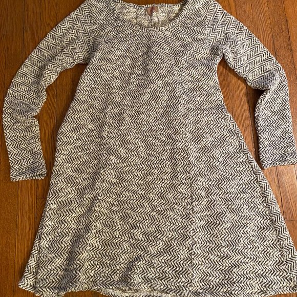 Tulip Size XS Sweater Dress - Picture 4 of 6
